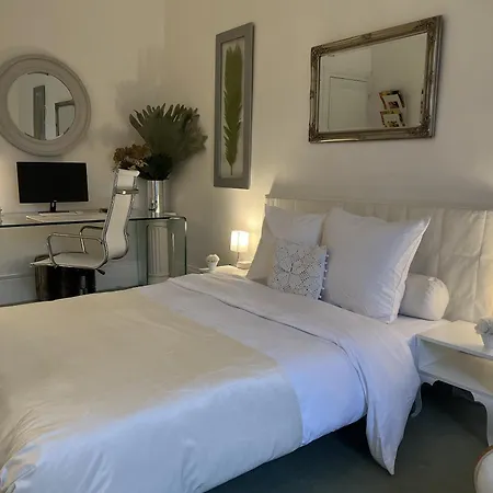 Classic French Luxury - 175m2