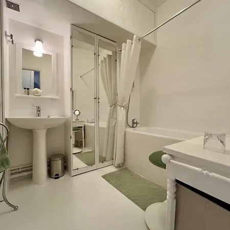 Classic French Luxury - 175m2
